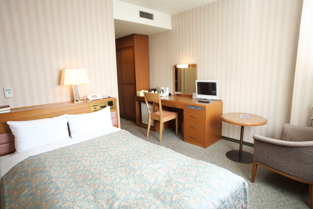 Hotel Grand View Такасаки Экстерьер фото